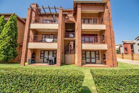 2 Bedroom Apartment in Honeydew Manor