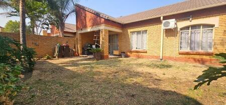 2 Bedroom Townhouse in Equestria