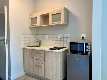 Bachelor apartment in Hatfield