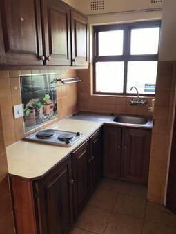 0.5 Bedroom Flat in Arcadia