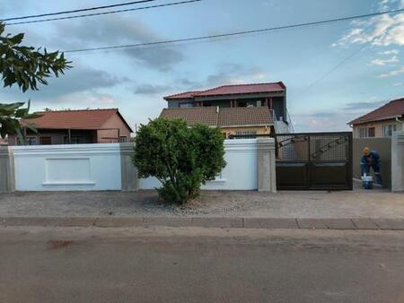 2 Bedroom House in Protea Glen