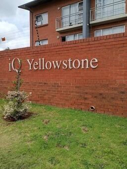 2 Bedroom Apartment in Montana