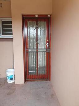 2 Bedroom Flat in Vredenburg