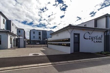 3 Bedroom Apartment in Parklands