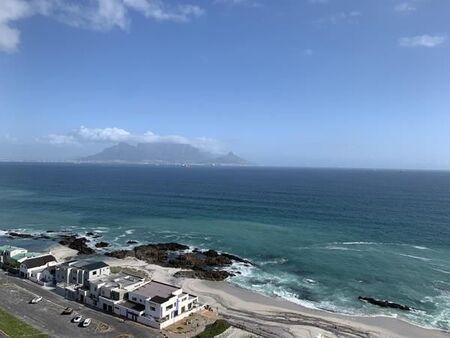 2 Bedroom Apartment in Bloubergstrand