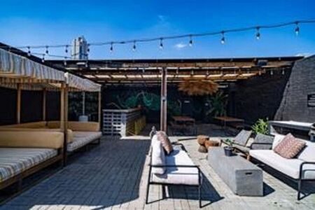 1 Bedroom bachelor apartment to rent in Sandton Central