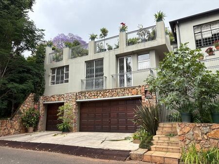 1 Bedroom cottage to rent in Melville, Johannesburg