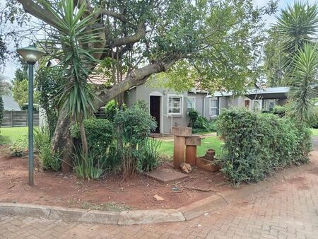 3 Bedroom apartment rented in Weltevreden Park, Roodepoort