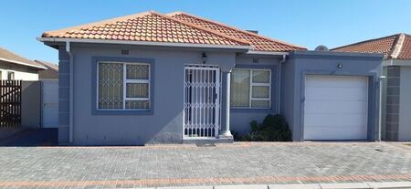 4 Bedroom house to rent in Hagley, Kuils River