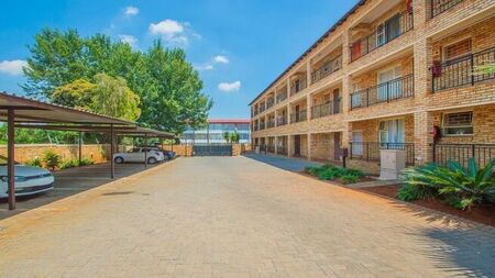 2 Bedroom apartment to rent in Florida, Roodepoort