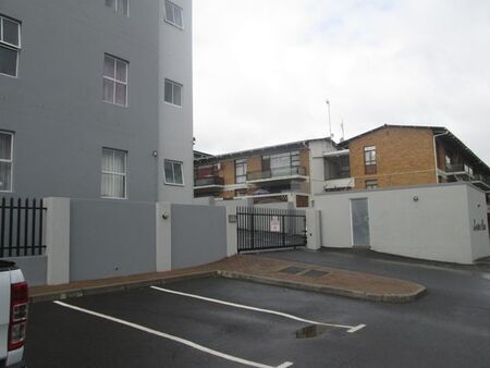 2 Bedroom flat to rent in Dalsig, Malmesbury