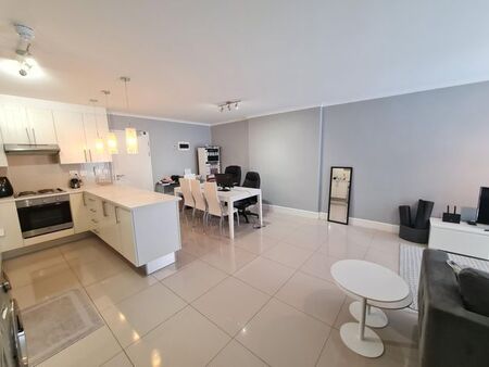 2 Bedroom apartment to rent in Claremont, Cape Town