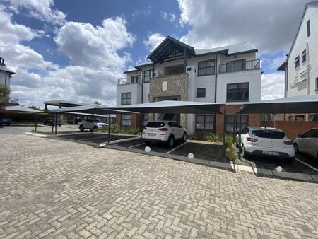 2 Bedroom apartment to rent in Equestria, Pretoria