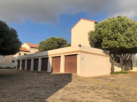 Loft in Country View Estate