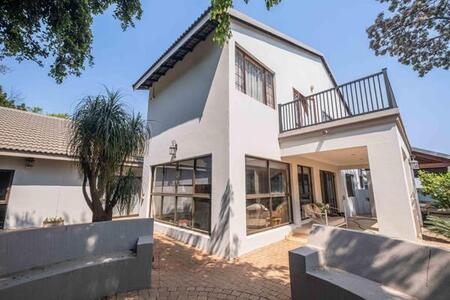 4 Bedroom House in Lynnwood