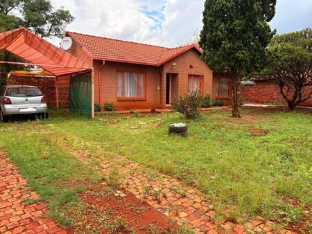 3 Bedroom House in The Orchards