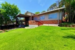 4 Bedroom House in Sinoville