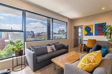 2 Bedroom Apartment in Sandton Central