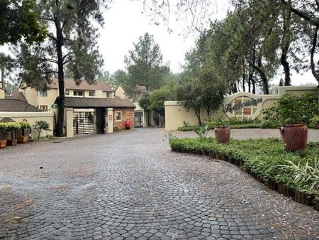 2 Bedroom House in Bryanston