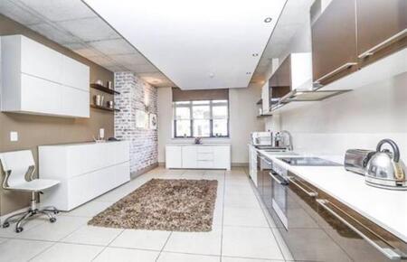 2 Bedroom Apartment in Melrose Arch