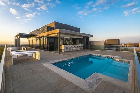 1 Bedroom Apartment in Rosebank