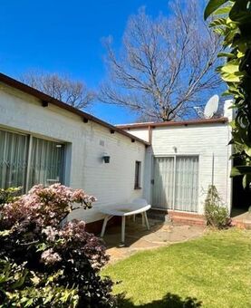 1 Bedroom House in Greenside