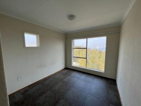 2 Bedroom Townhouse in Bassonia