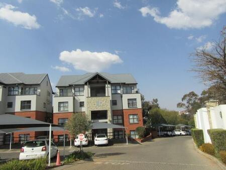 1 Bedroom Townhouse in Oakdene