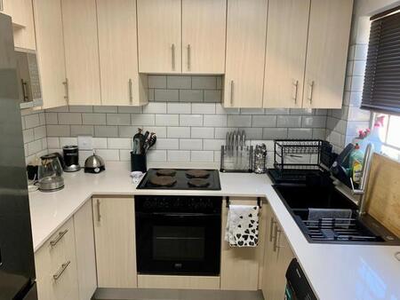 3 Bedroom Townhouse in Van Riebeeck Park