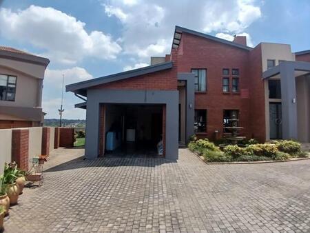 2 Bedroom House in Glen Erasmia