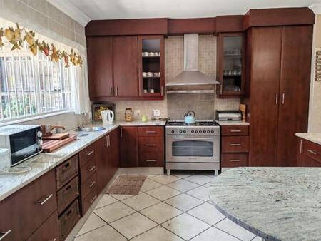 4 Bedroom House in Eldoraigne