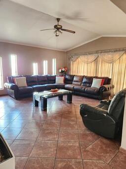 3 Bedroom House in Valhalla