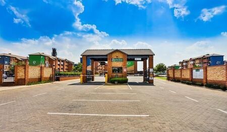 2 Bedroom Apartment in Heuweloord