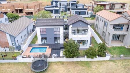 4 Bedroom House in Copperleaf