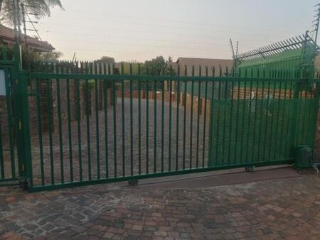 2 Bedroom Flat in Centurion Cbd