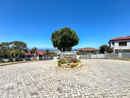 3 Bedroom House in Lovemore Heights