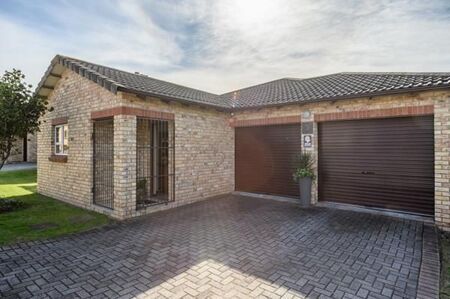 3 Bedroom Townhouse in Lorraine