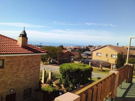 2 Bedroom House in Menkenkop