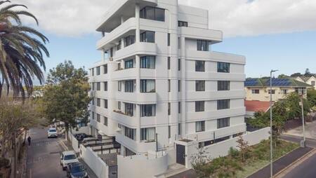 2 Bedroom Apartment in Claremont Upper