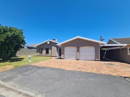 4 Bedroom House in Monte Vista