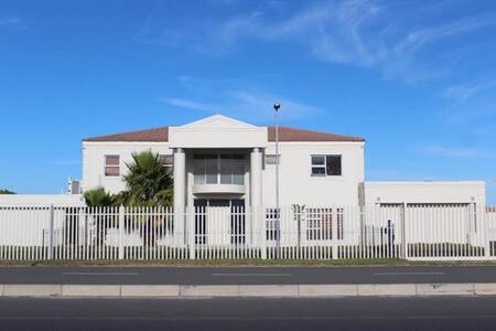 1 Bedroom House in Ottery