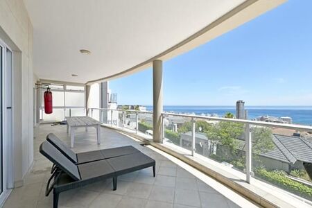 3 Bedroom Apartment in Green Point