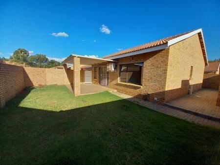 2 Bedroom Townhouse in Rhodesdene