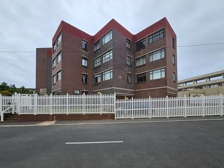 1.5 Bedroom Apartment in Amanzimtoti