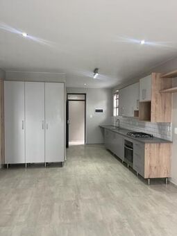 2 Bedroom Apartment in Menlo Park