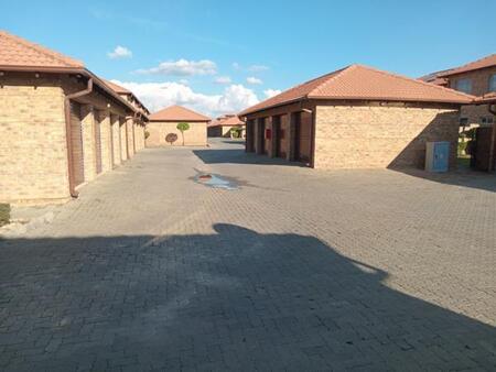 3 Bedroom Duplex in Sinoville