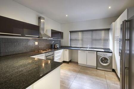 4 Bedroom Apartment in Sandown
