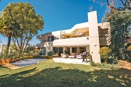 4 Bedroom House in Duxberry