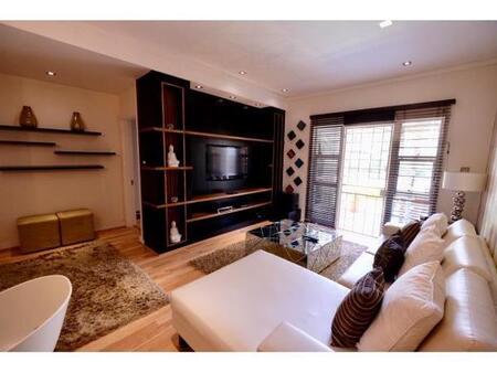 2 Bedroom Apartment in Melrose