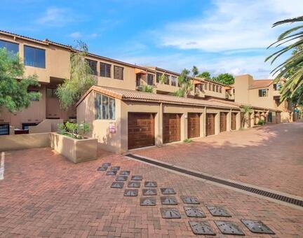 3 Bedroom Apartment in Parktown